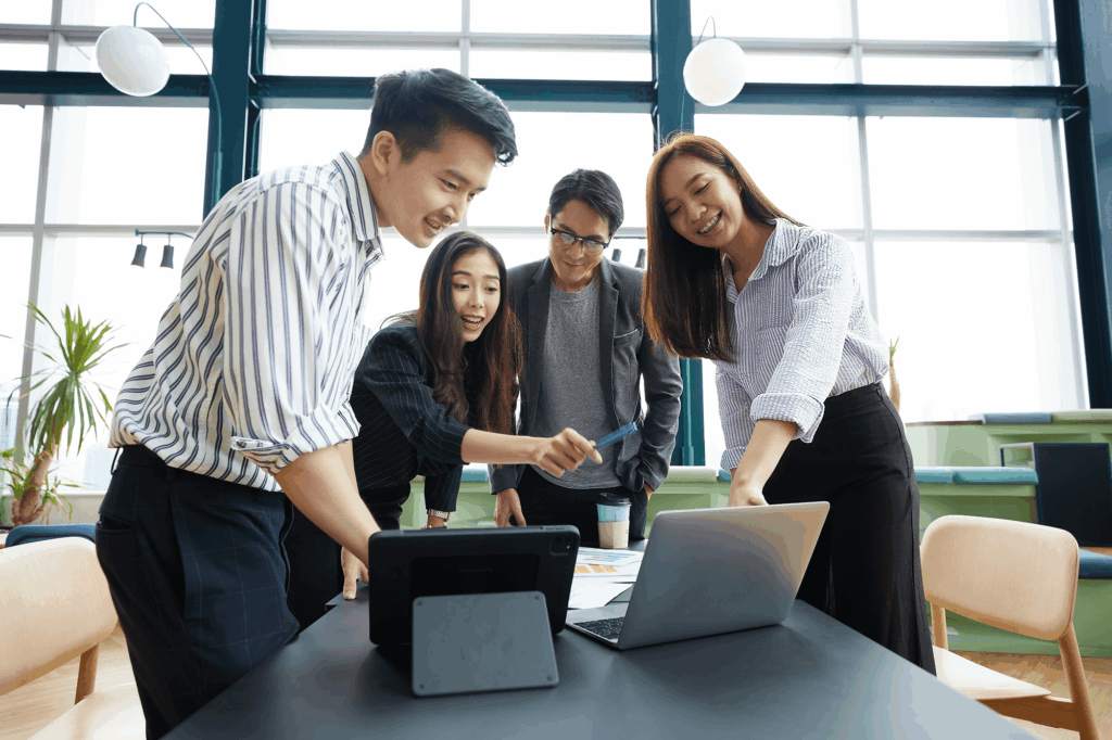 Business people talking about CPEO and ESCA accreditation